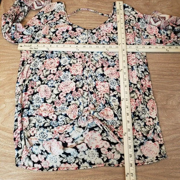 Billabong Women's Get Together V Neck Front Floral Shirt Tie Front Top Small - Picture 9 of 12